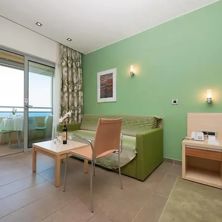 Resort Tourist Settlement Belvedere 4*